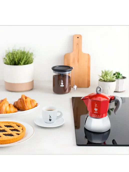 BIALETTI Кофеварка индукционная Moka Induction 6942 (90мл) 2 порции, 90 мл, фото 8
