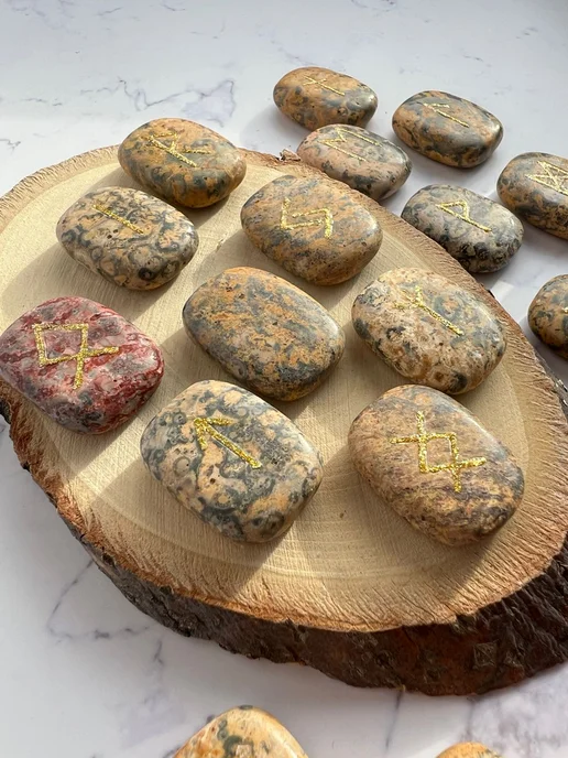 ural_stone Скандинавские руны на натуральном камне Агат узорчатый, черный, фото 2