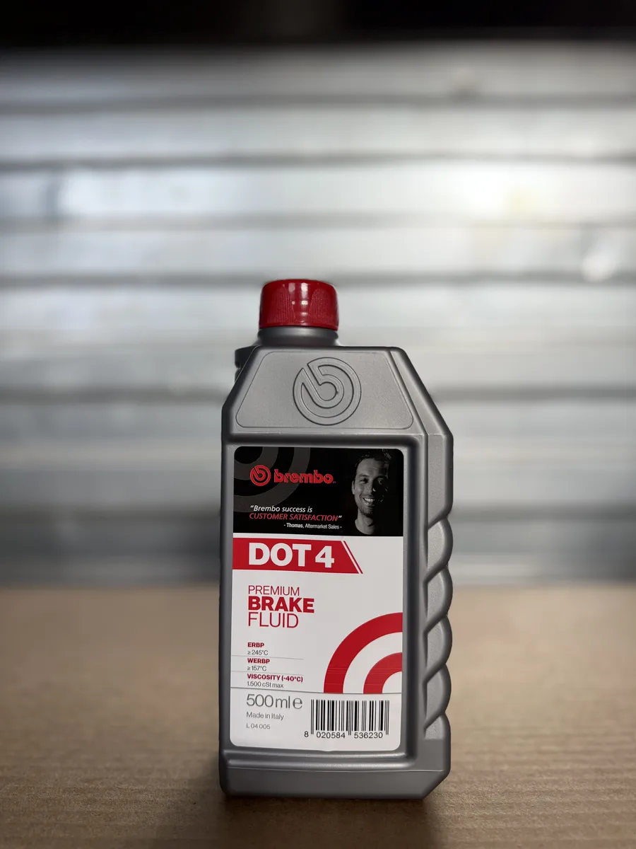 Тормозная жидкость Брембо DOT 4 Brake Fluid 0,5 л